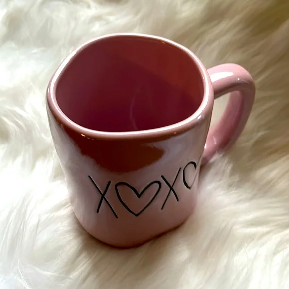 💕 Rae Dunn xoxo Mug New - Picture 3 of 3